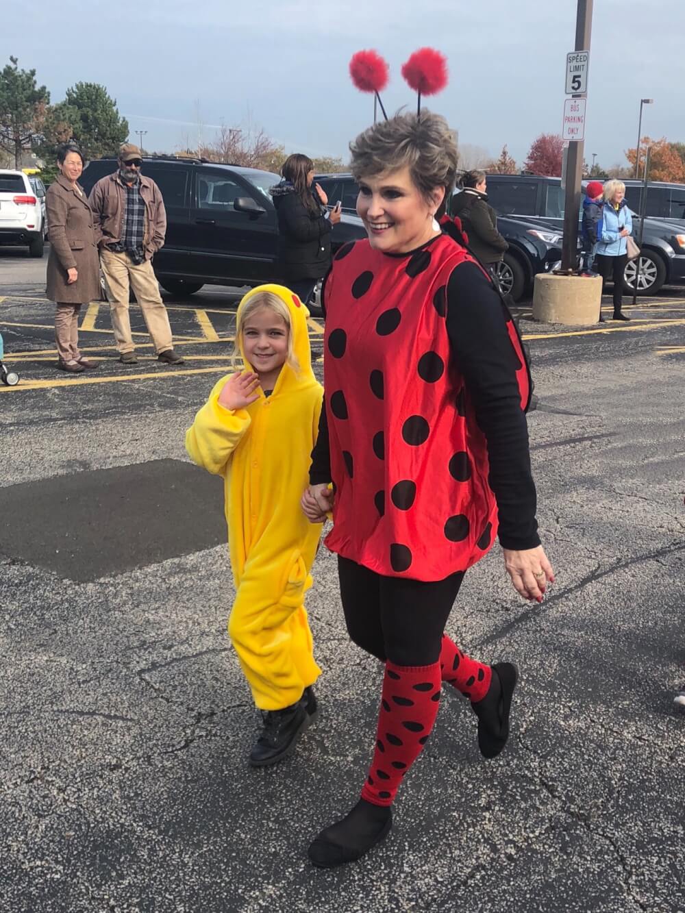 first-grade-costume-parade-jtok-chatter